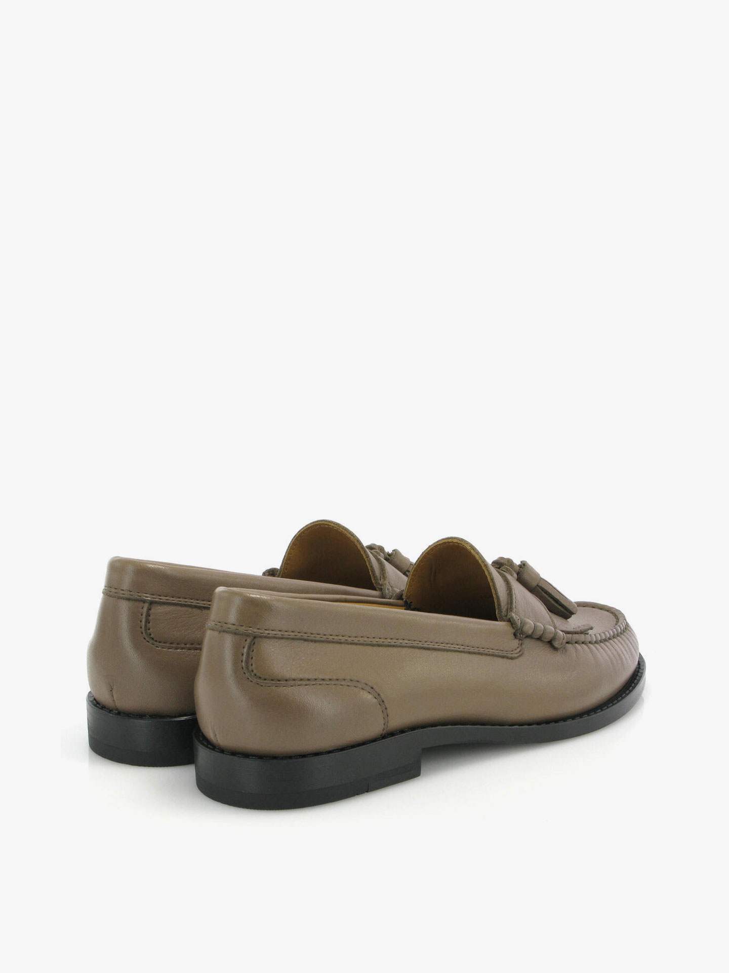 Loafers Sarah em Pele Com Borlas