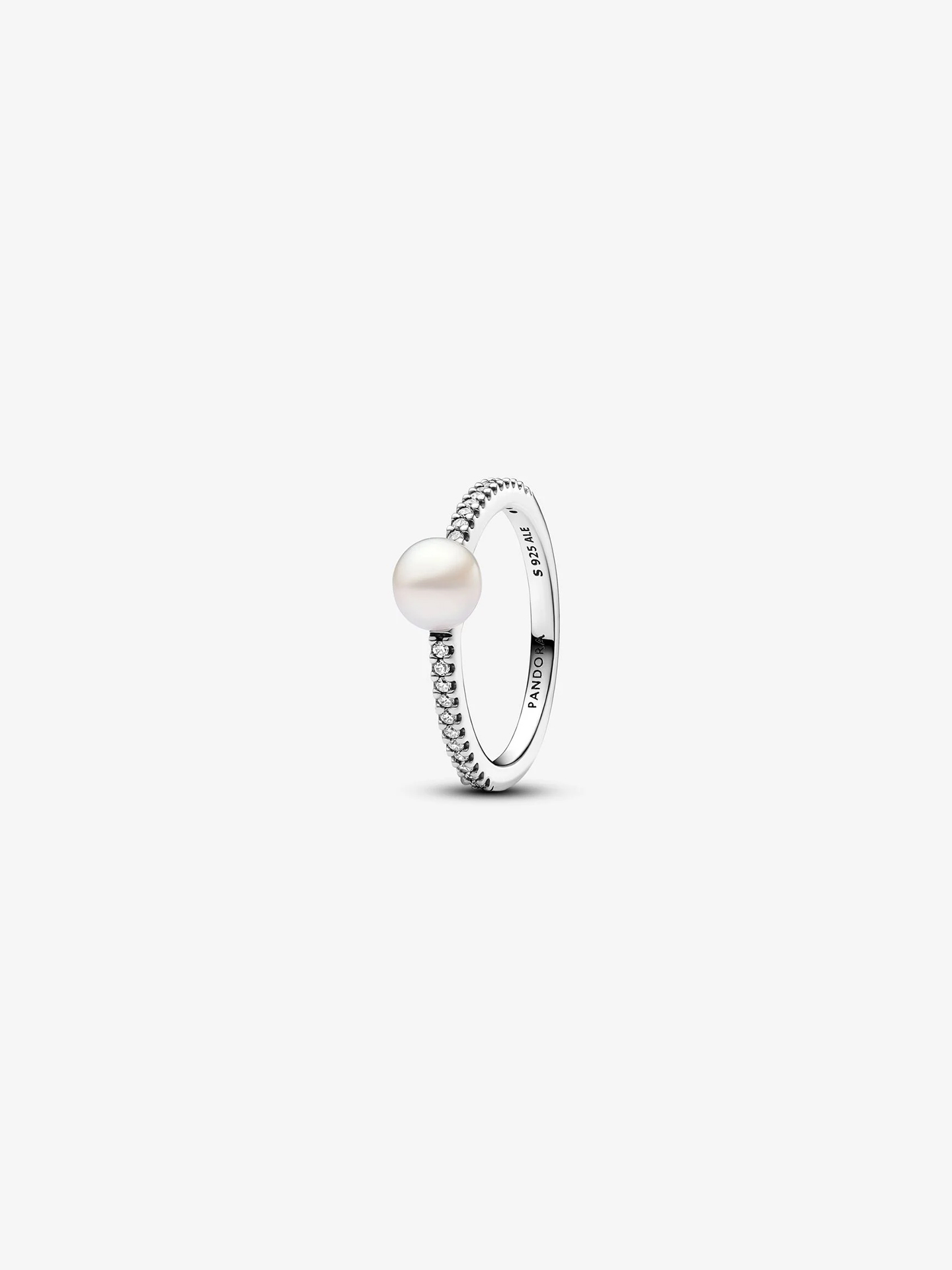 Anel Treated Freshwater Cultured Pearl & Pavé