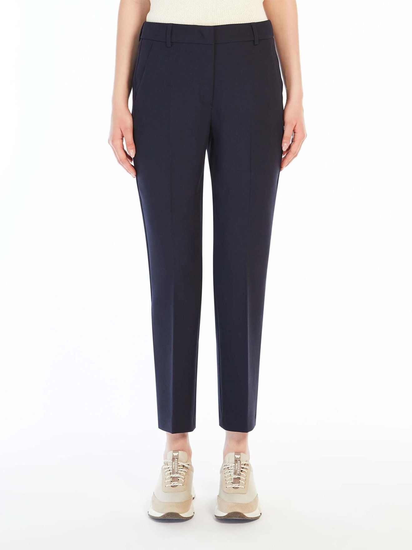 Cal�as Cigarette Fit