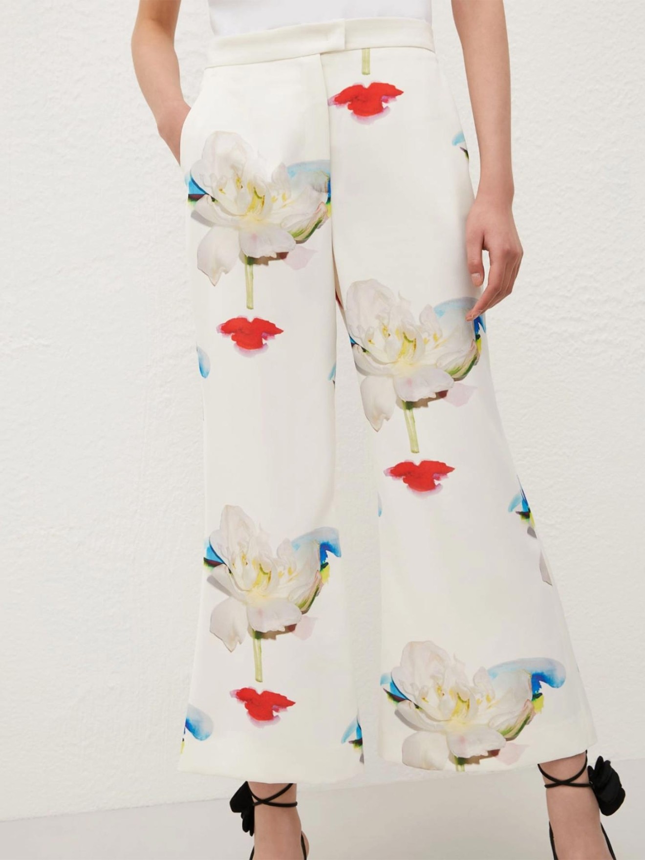 Cal�as Flared Fit