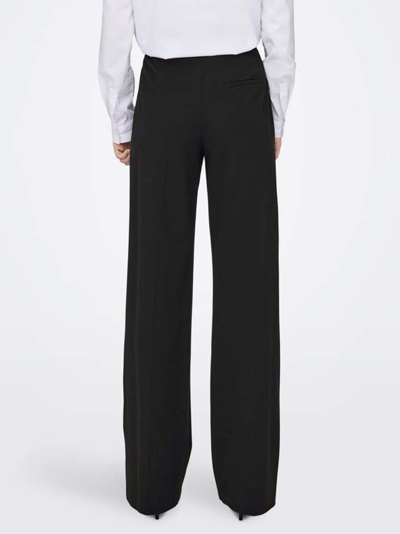 Cal�as Straight Fit