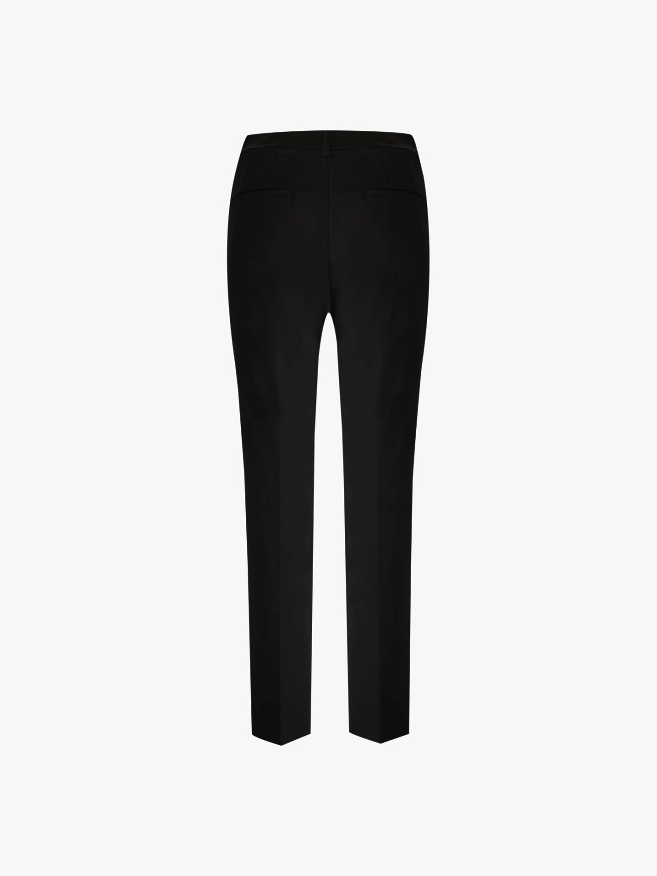 Cal�as Cigarret Fit