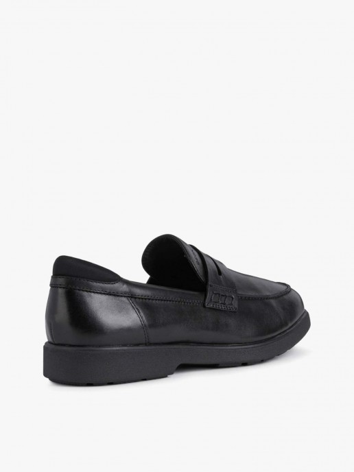 Loafers em Pele