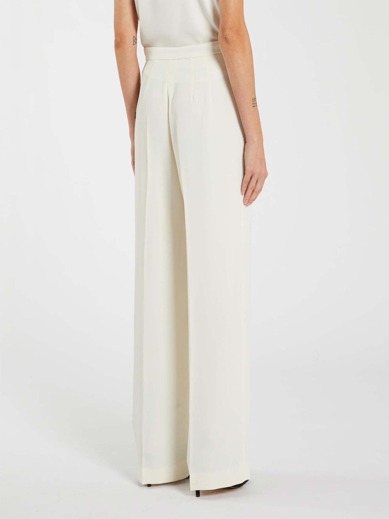 Cal�as Straight Fit