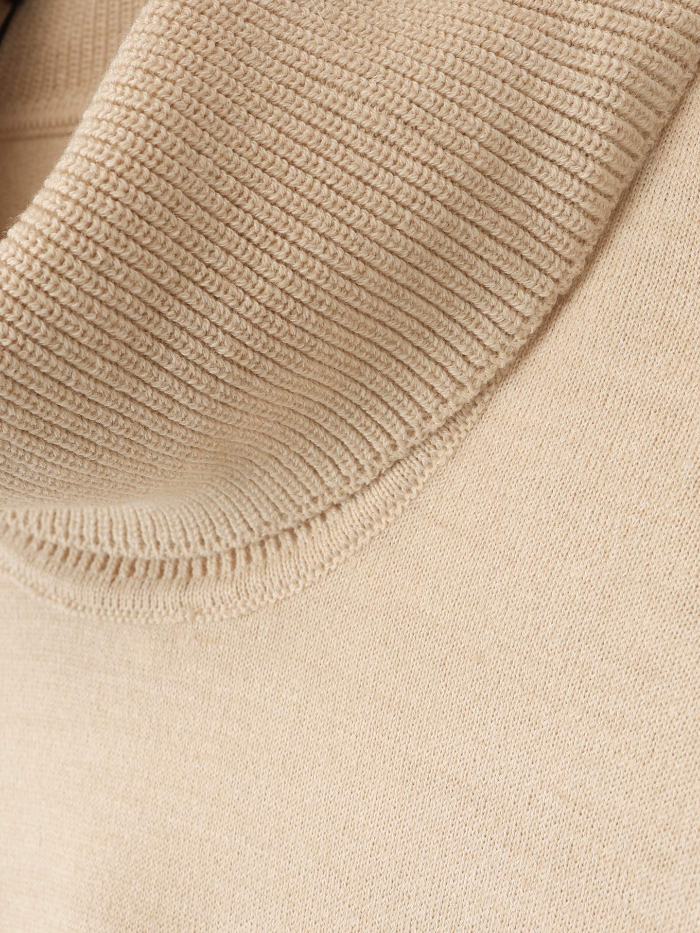 Camisola de Gola Alta em Lã