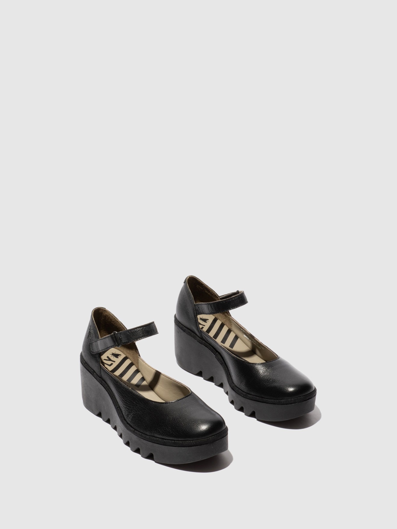 Sapatos de Cunha FLYP501543