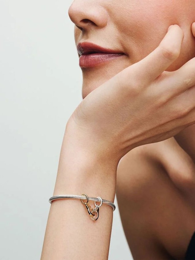 Conta Pendente Handcuffs
