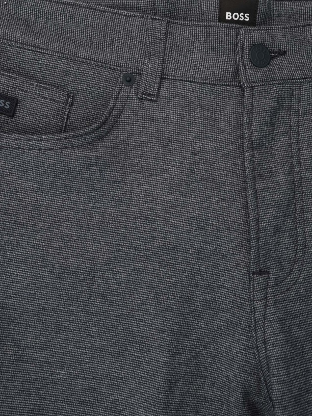 Calças Straight Fit