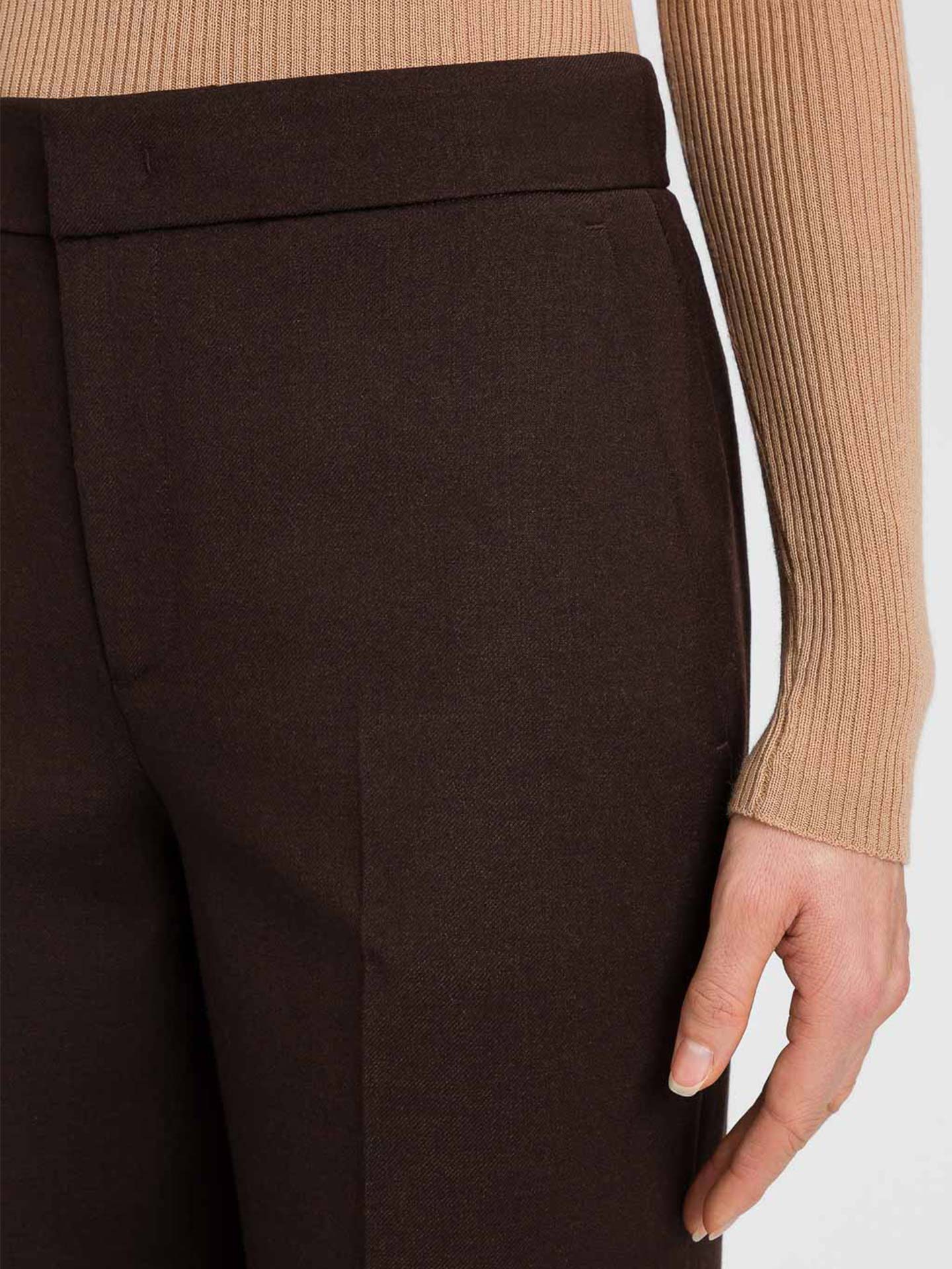 Calças Straight Fit