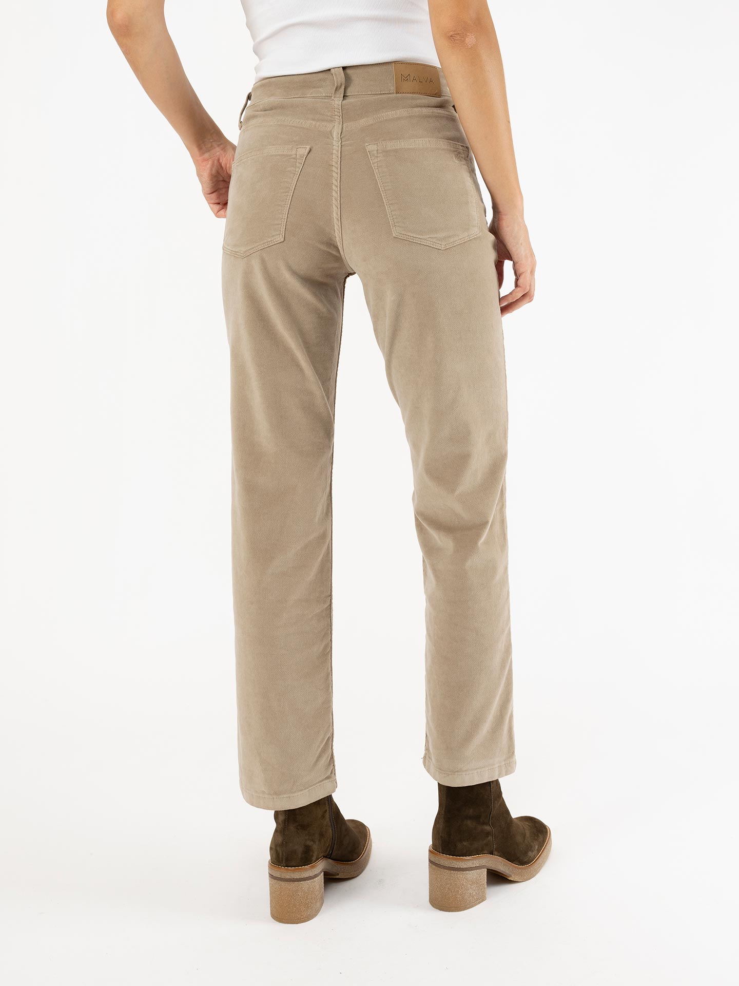 Calças Straight Fit