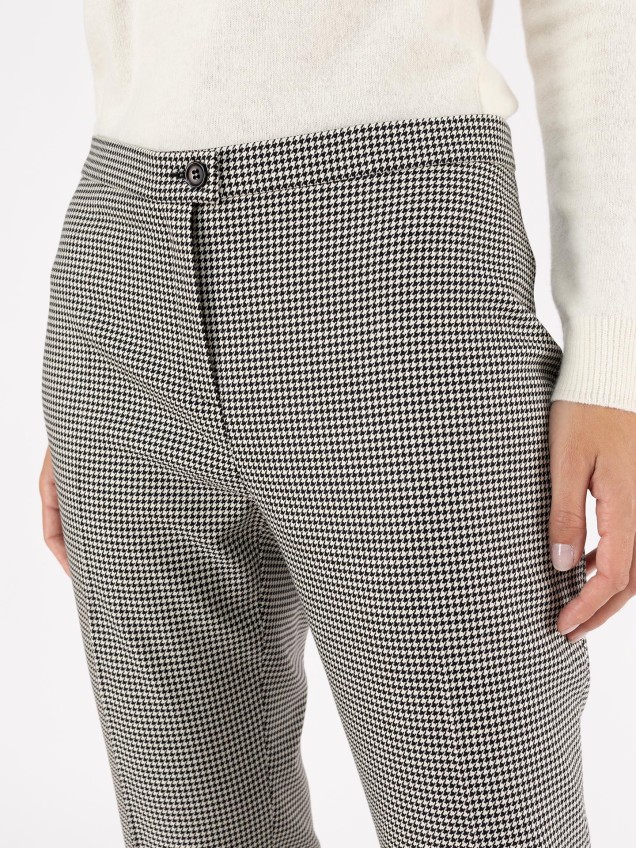 Calças Straight Fit