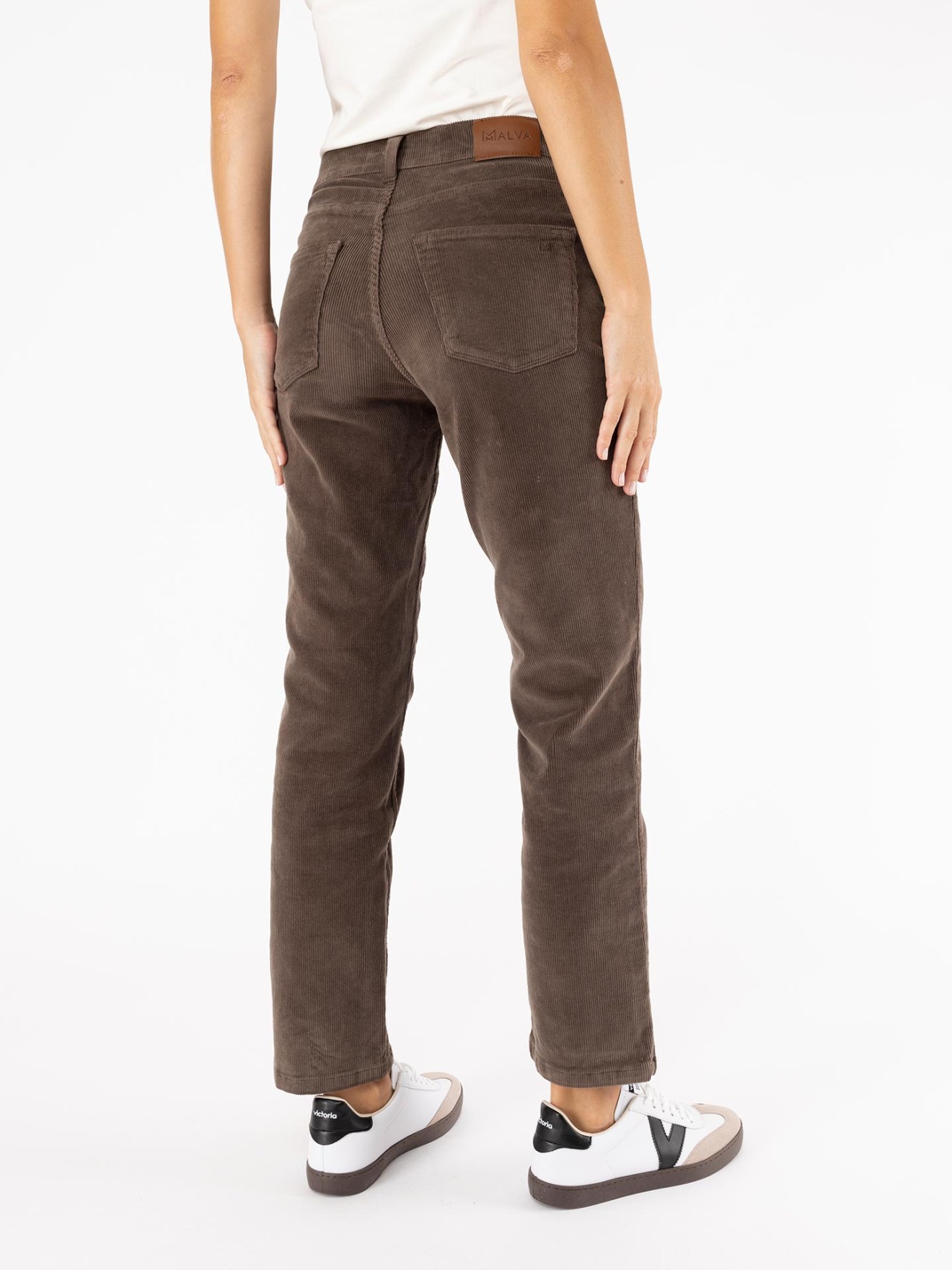 Cal�as de Bombazine Straight Fit