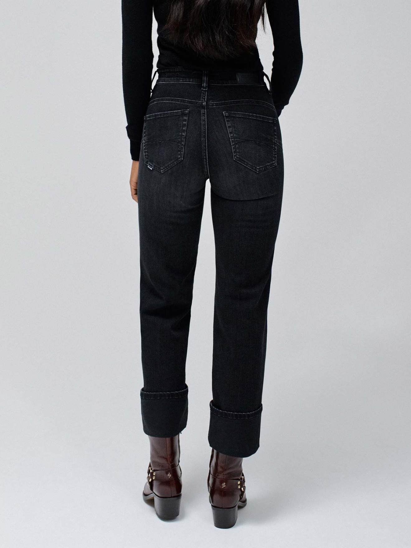 Cal�as de Ganga Faith Push In Straight