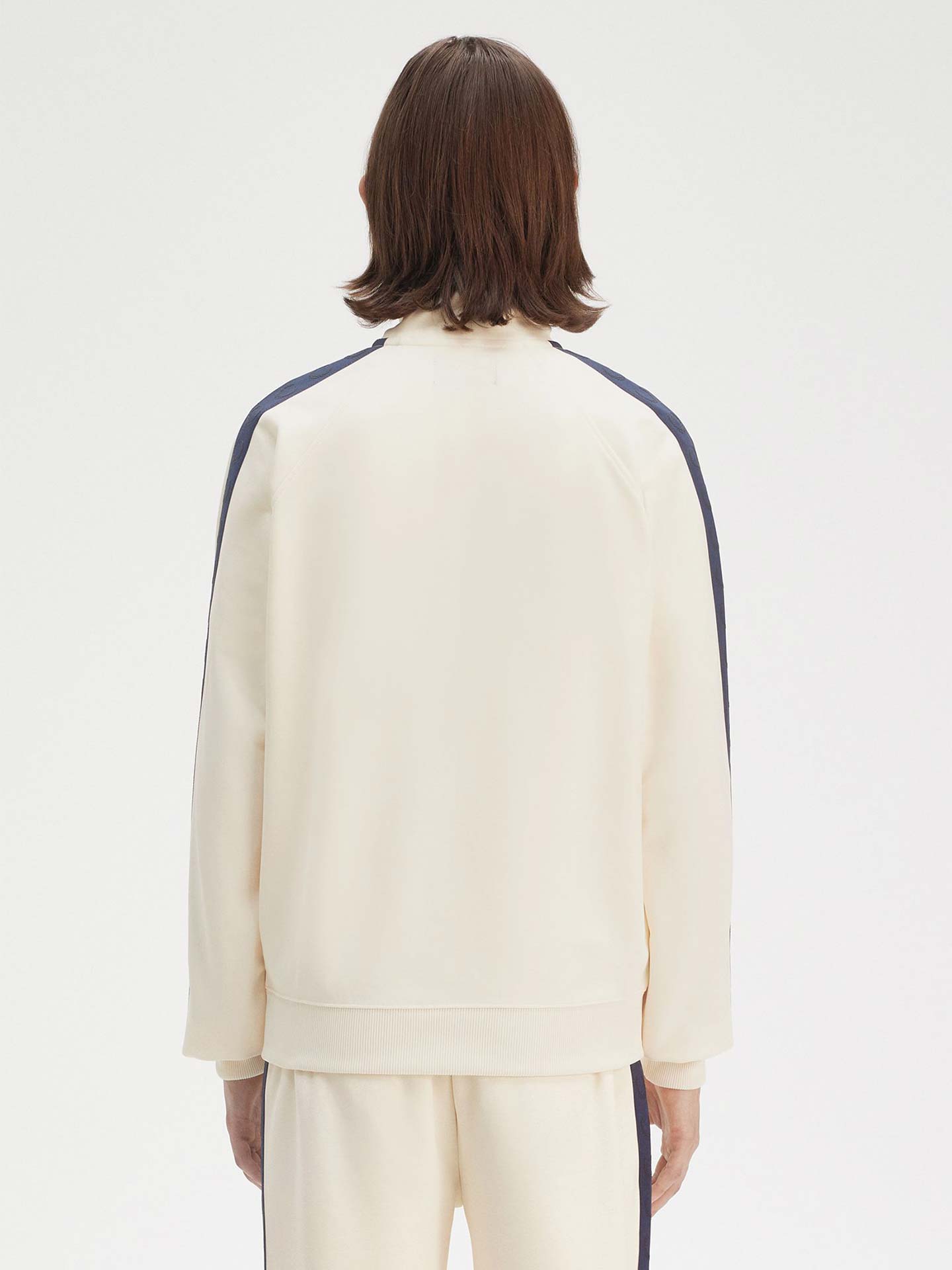 Casaco Contrast Tape Track
