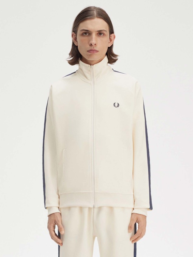 Casaco Contrast Tape Track