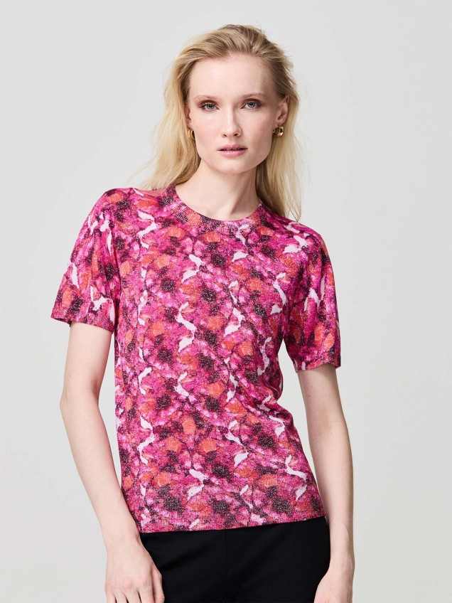 T-Shirt com Padro