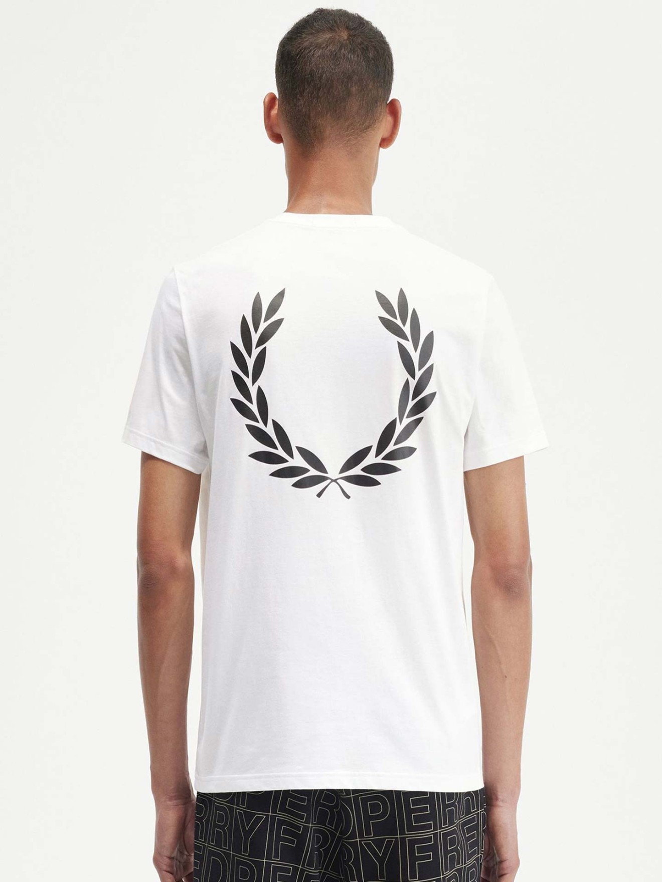 T-Shirt Laurel Wreath Graphic