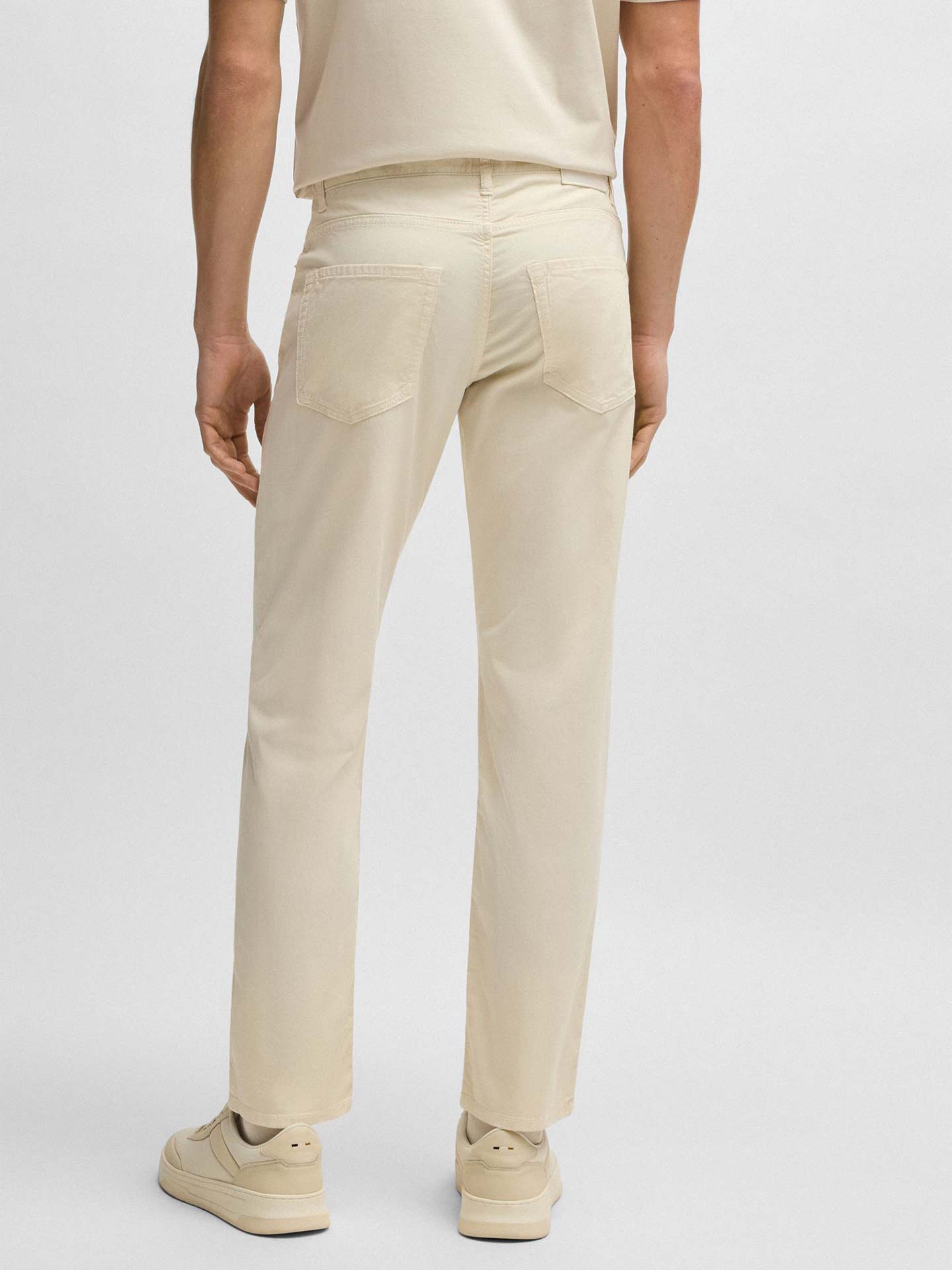 Calças Straight Fit