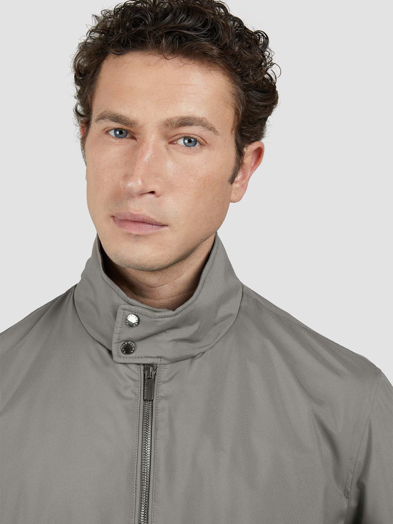 Casaco Typhoon Platinum