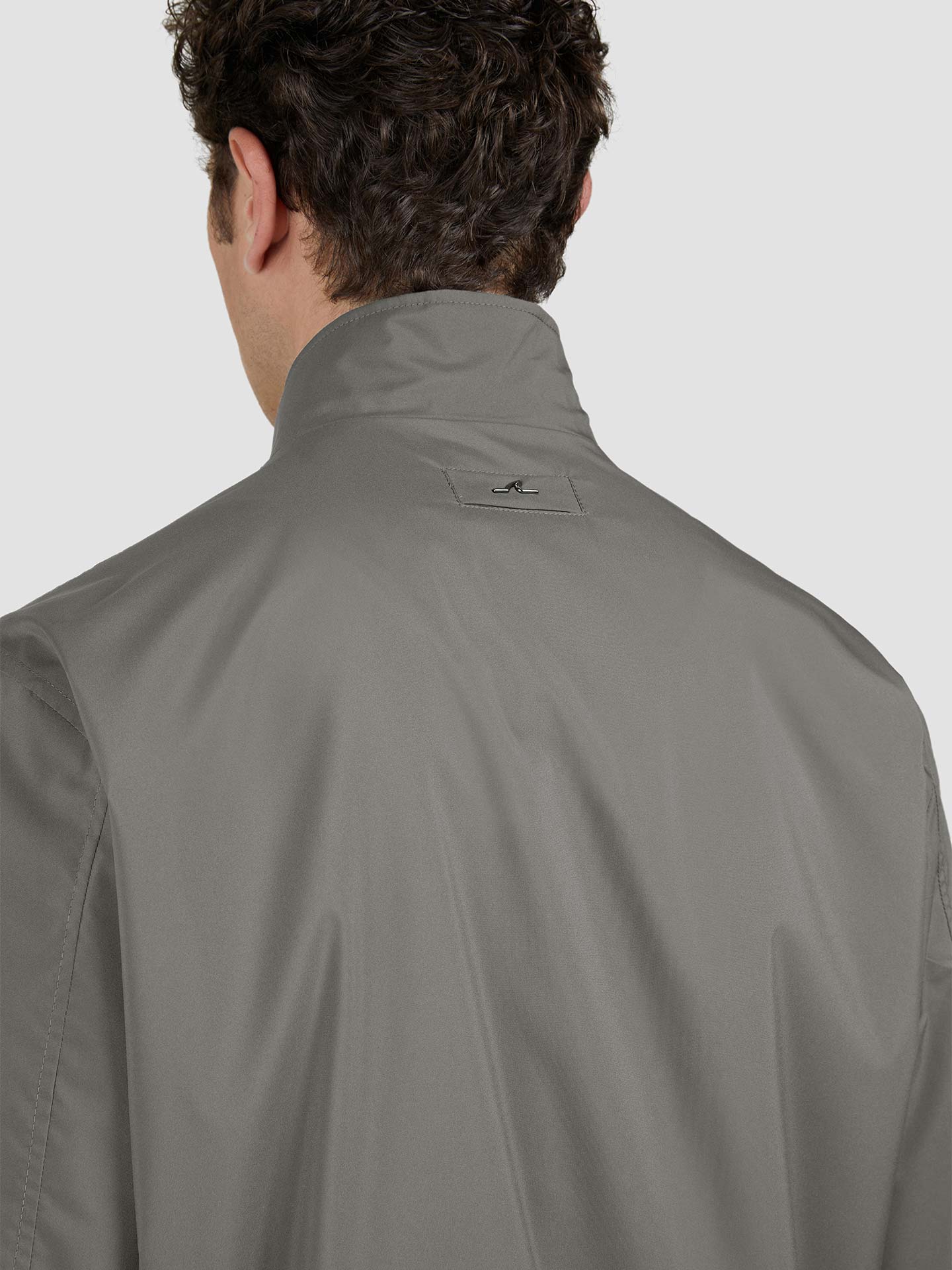 Casaco Typhoon Platinum