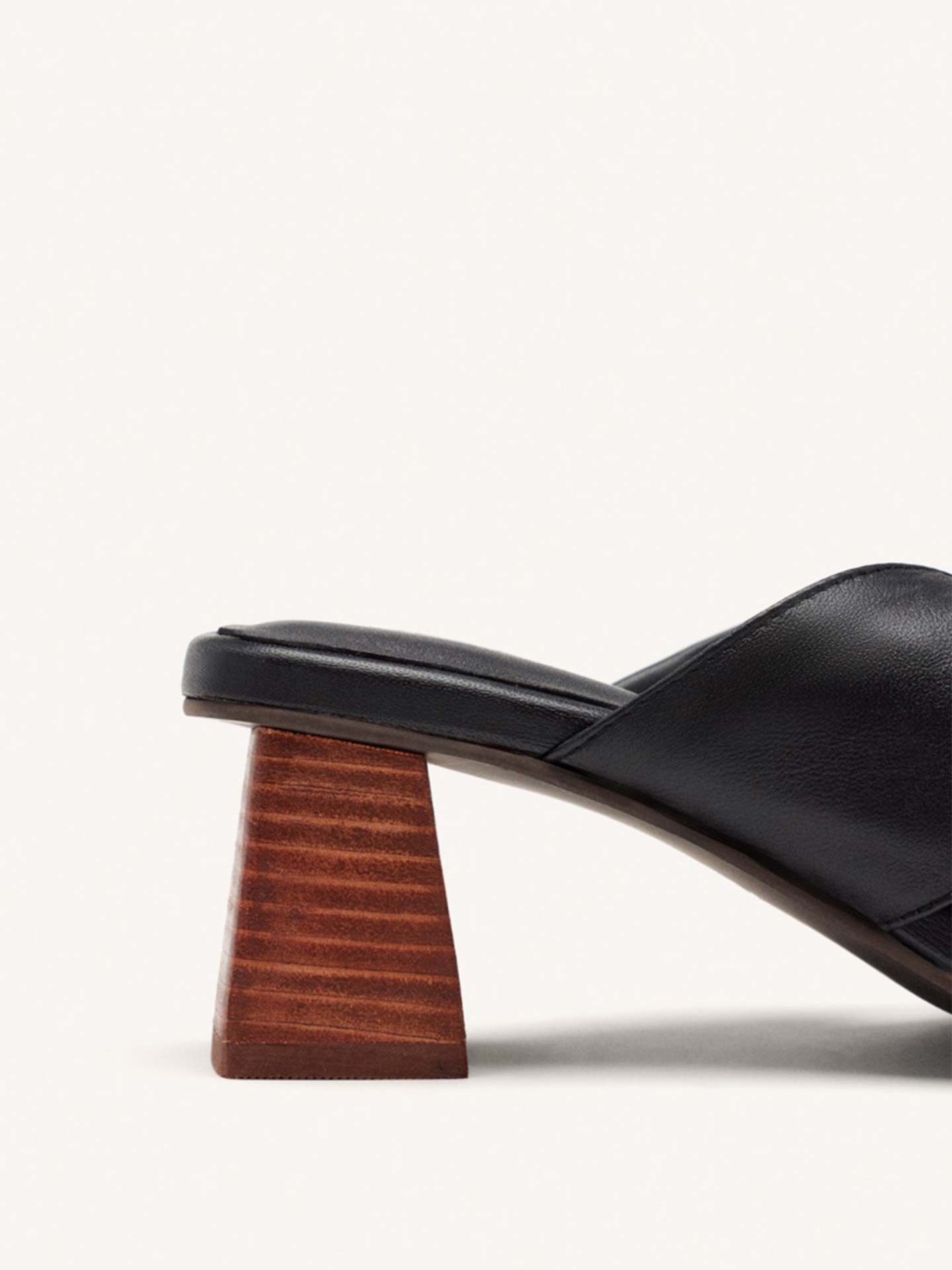 Sandálias de Salto Alto