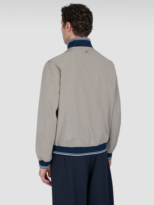 Casaco Typhoon Re-4X4