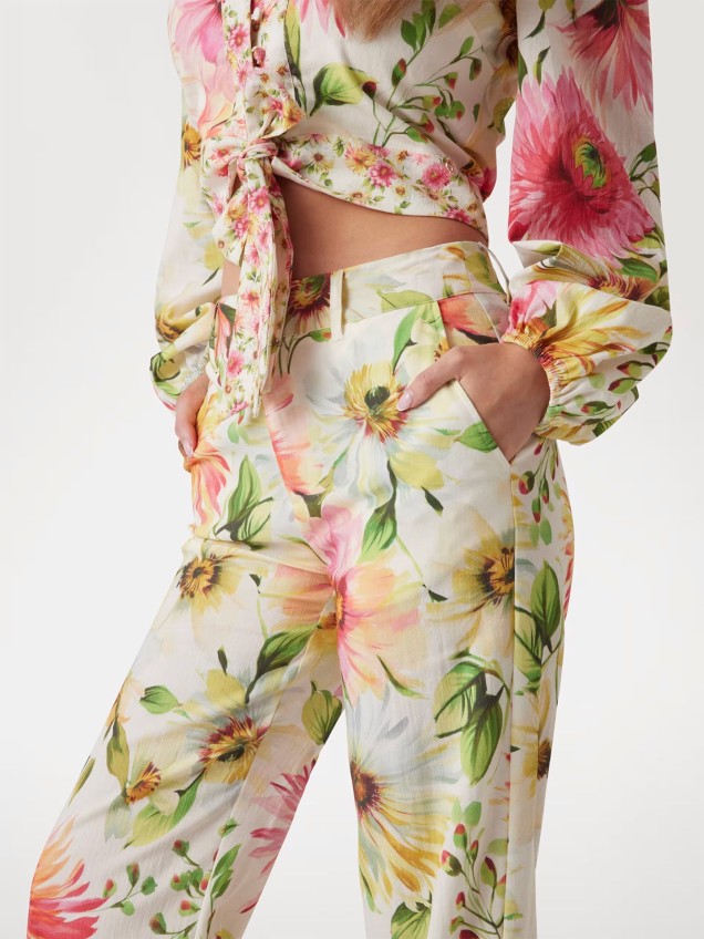 Calças Straight Fit