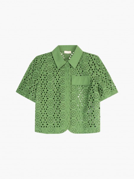 Camisa com Bordado Ingls