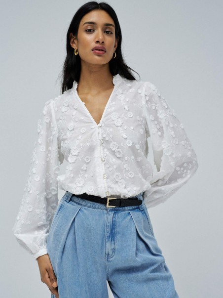 Blusa com Bordados
