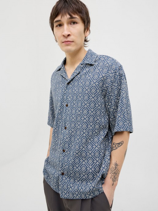 Camisa com Padro
