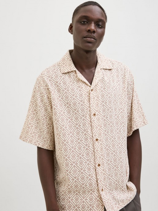 Camisa com Padro