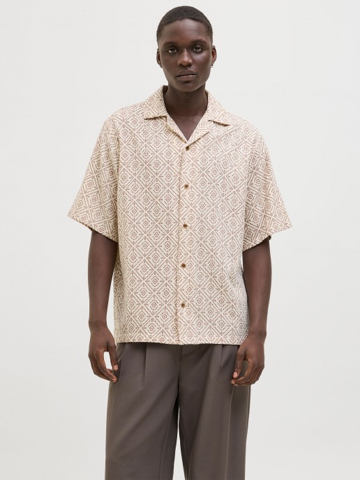 Camisa com Padro