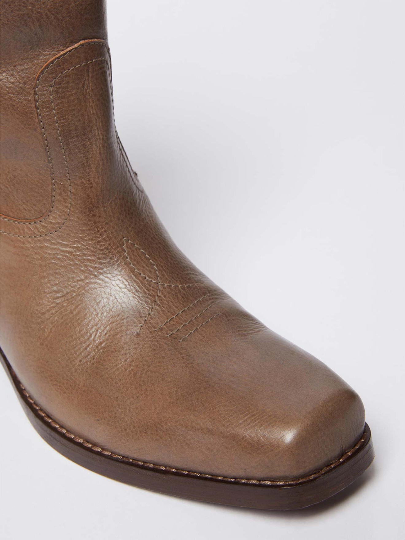 Botas Ranch