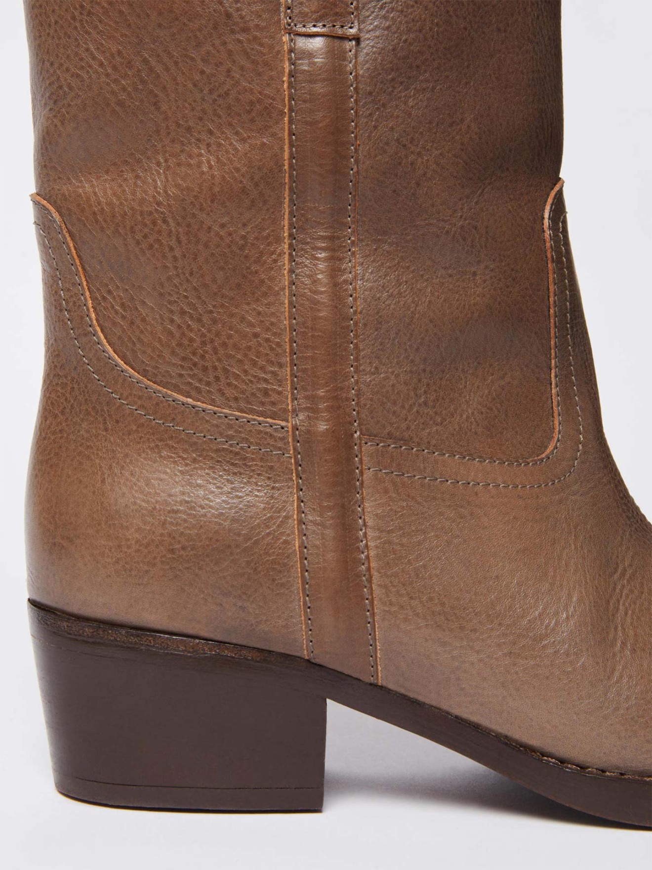 Botas Ranch