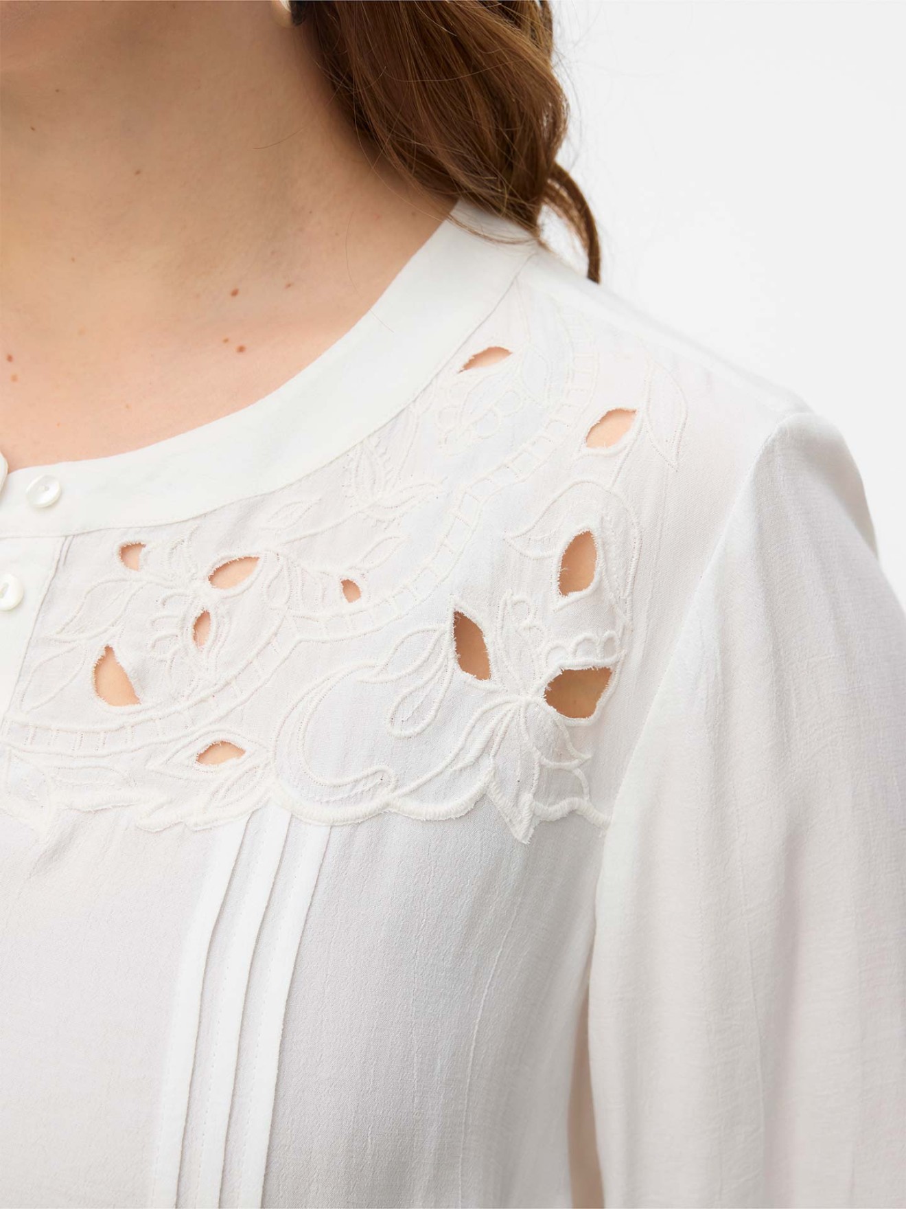 Blusa Bordada