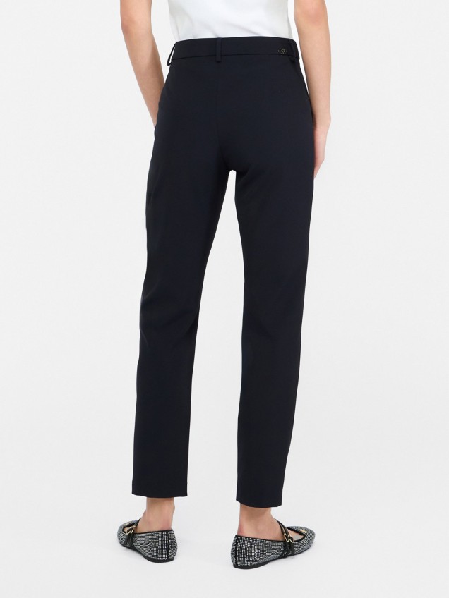 Calças Slim Fit