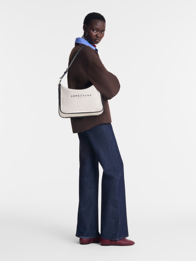 Essential L Hobo