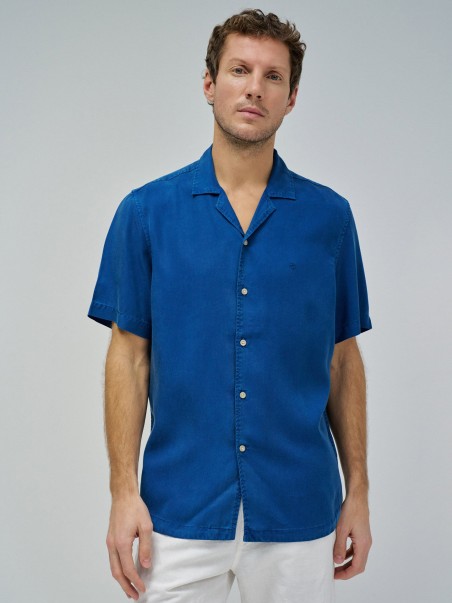 Camisa em Denim