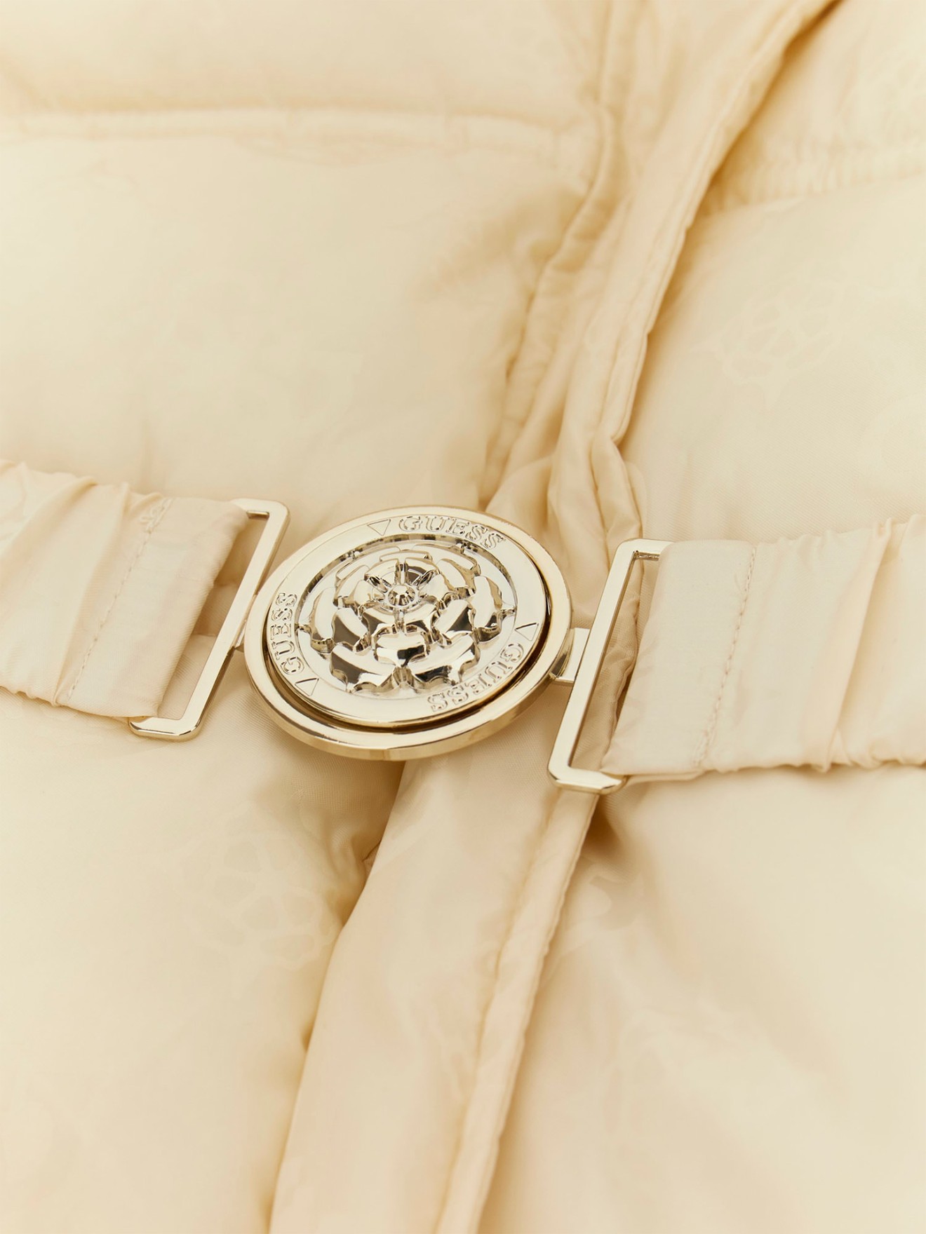 Parka Acolchoada com Cinto e Capuz