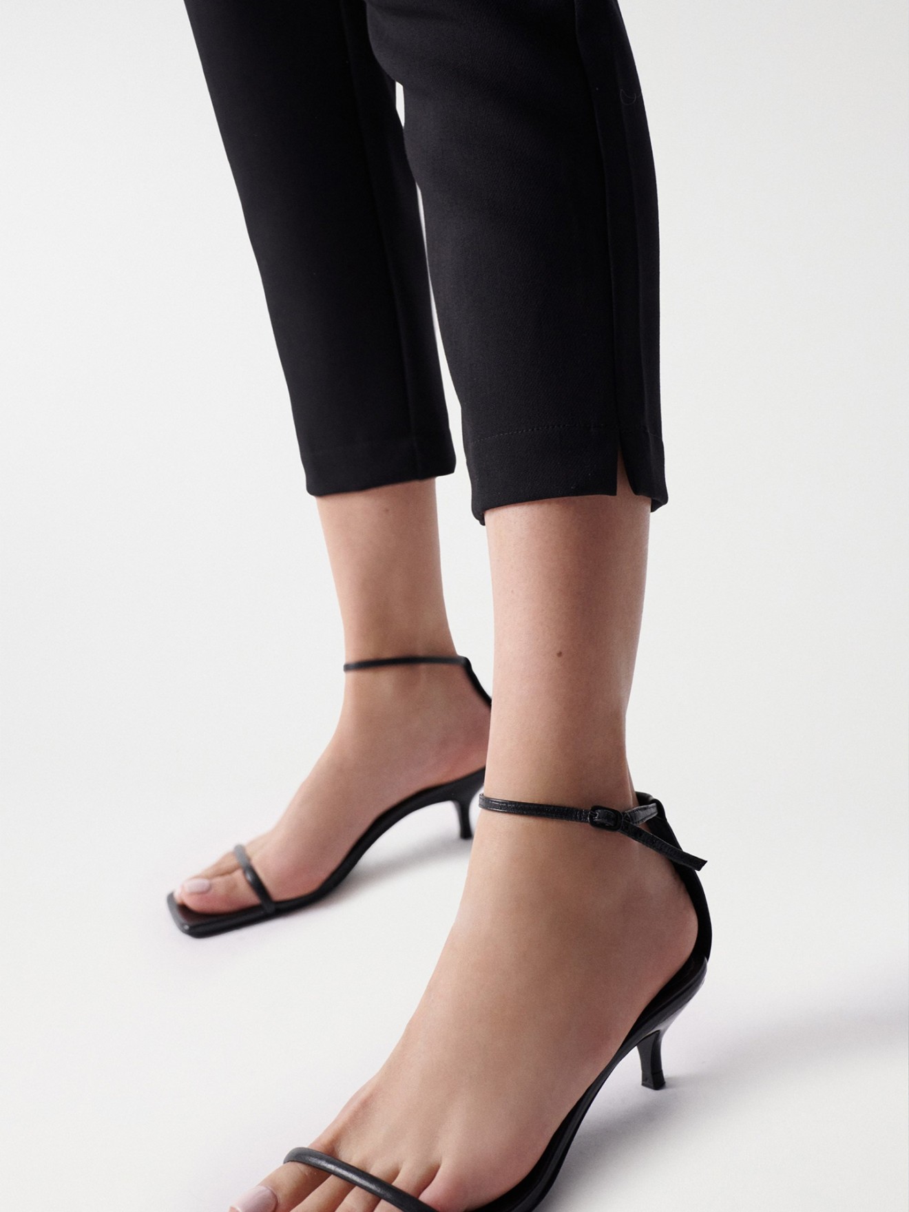 Calças Slim Cropped Fit