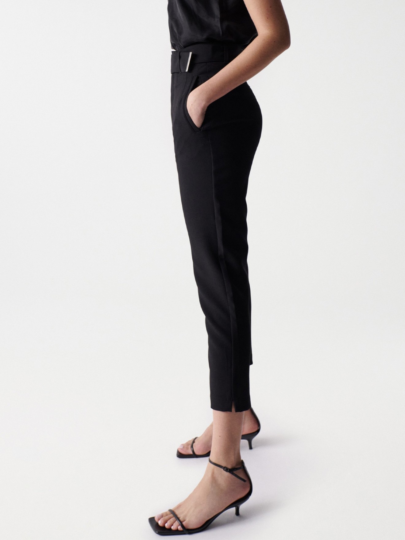 Calças Slim Cropped Fit