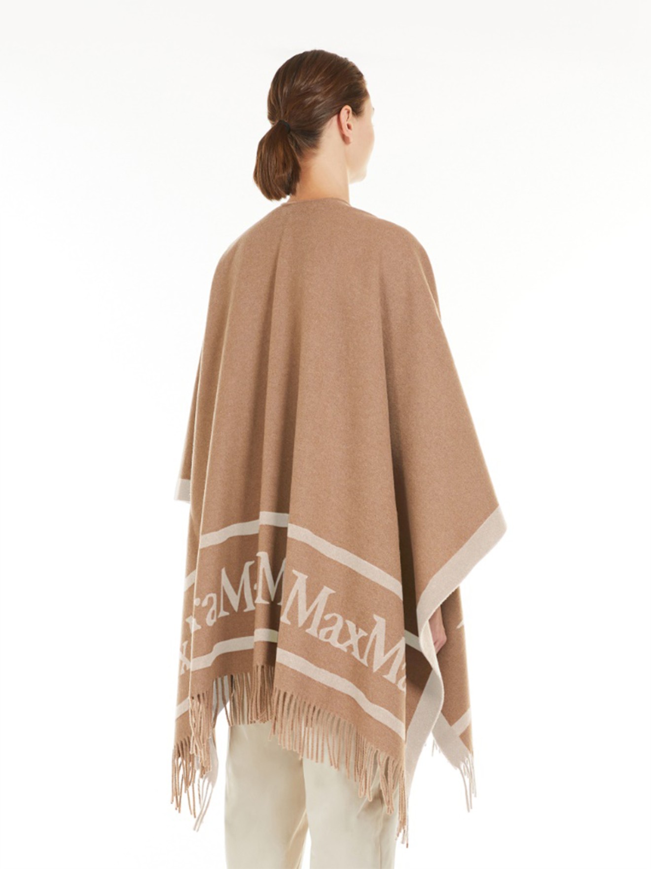 Poncho Hilde