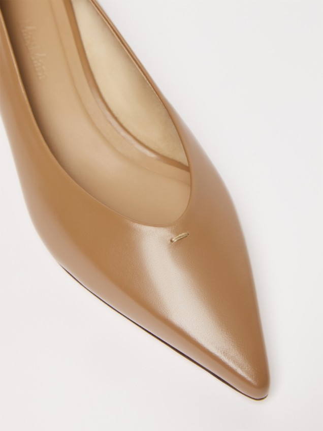 Sapatos de Salto Baixo Kittenpump
