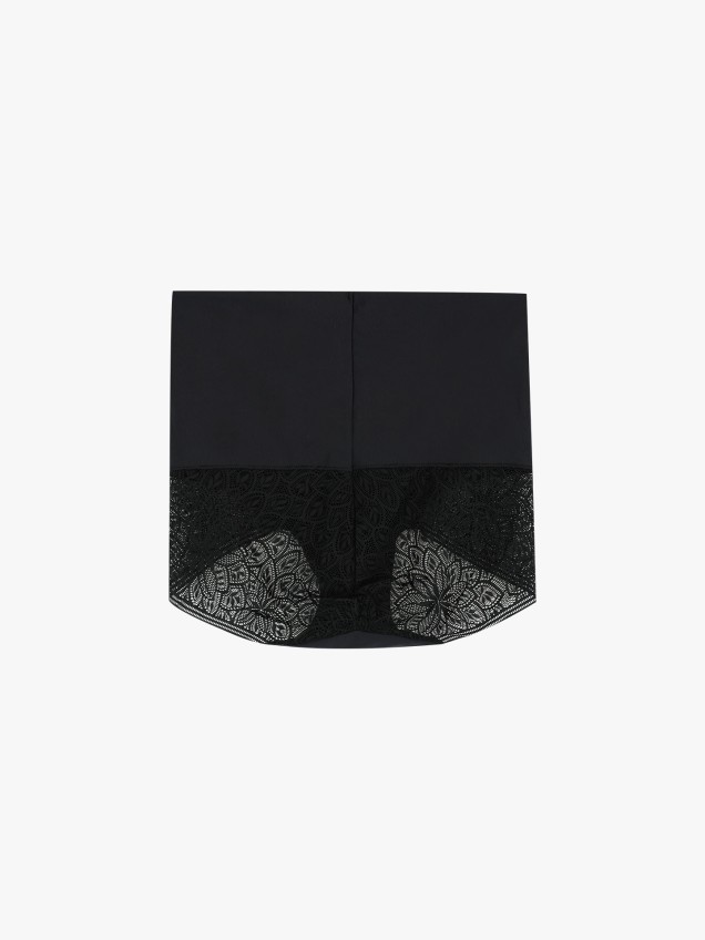Cuecas Shape for Finesse