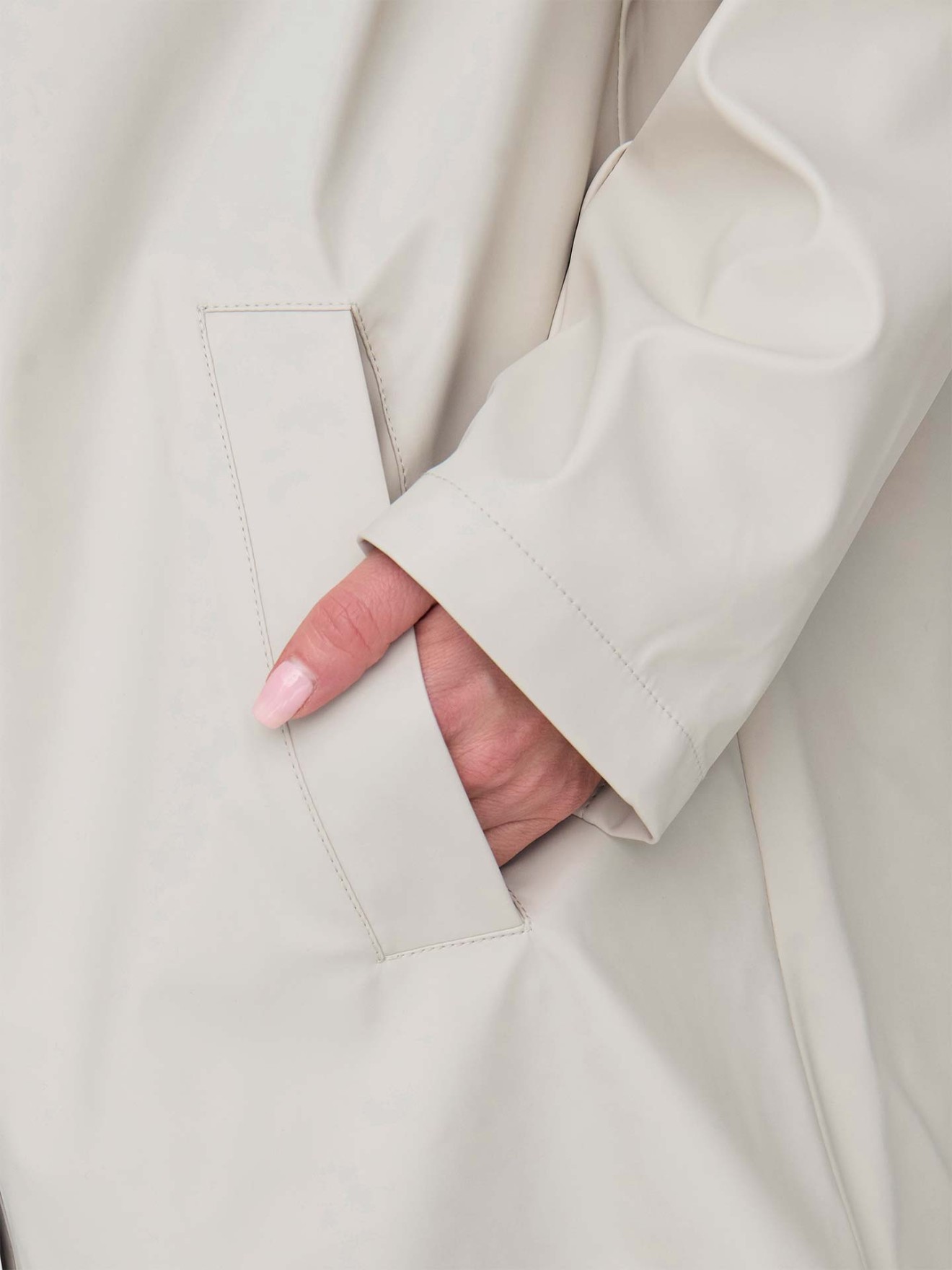 Parka Impermevel com Capuz