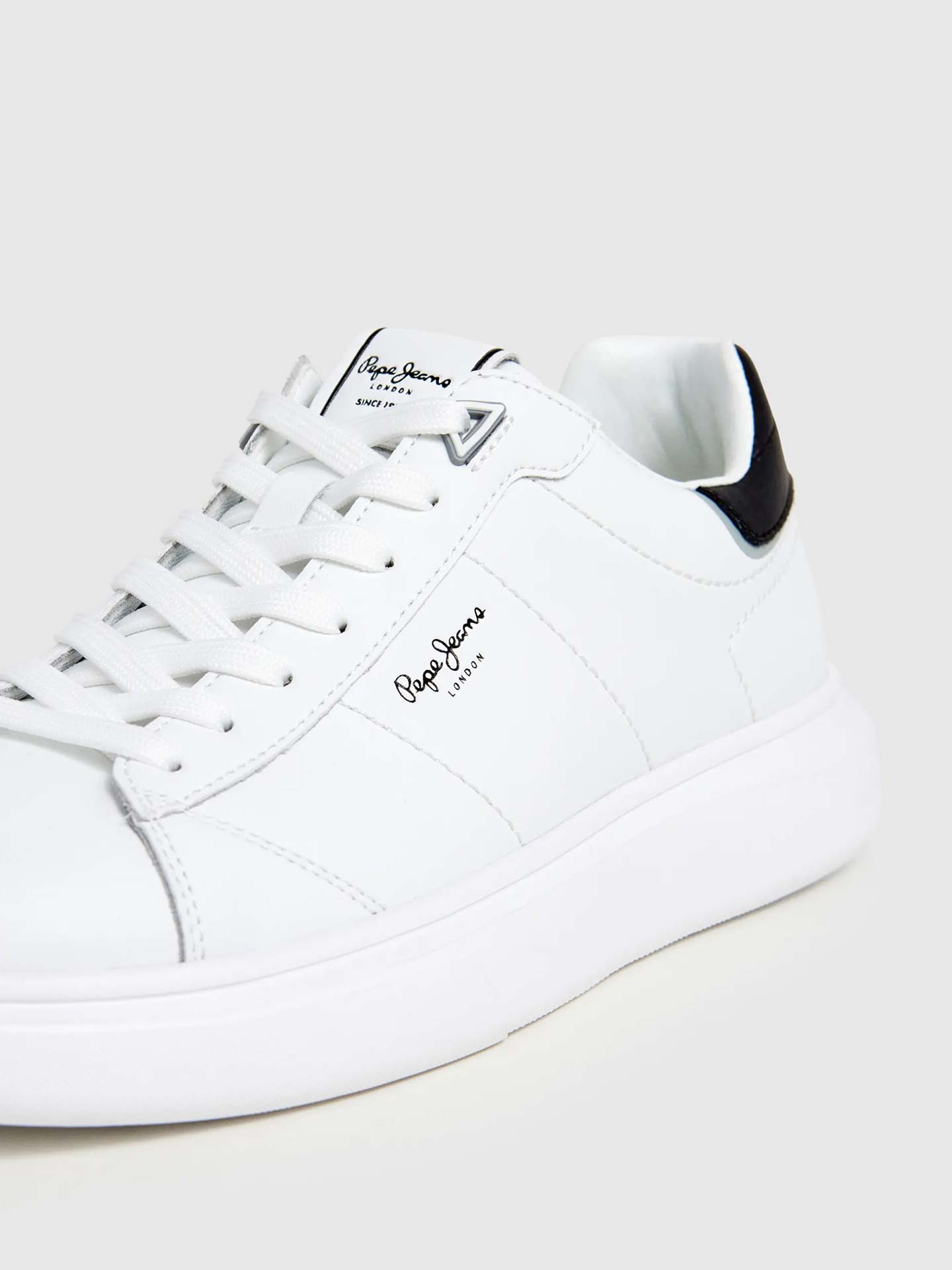 Sapatilhas Eaton Basic