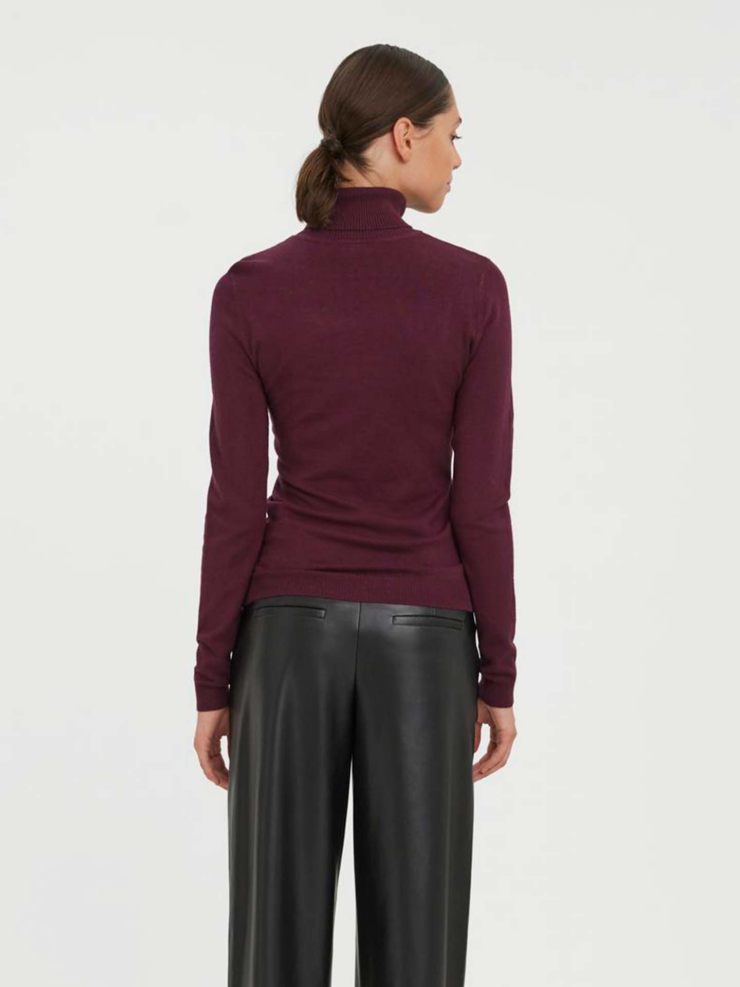 Camisola de Malha com Gola Alta