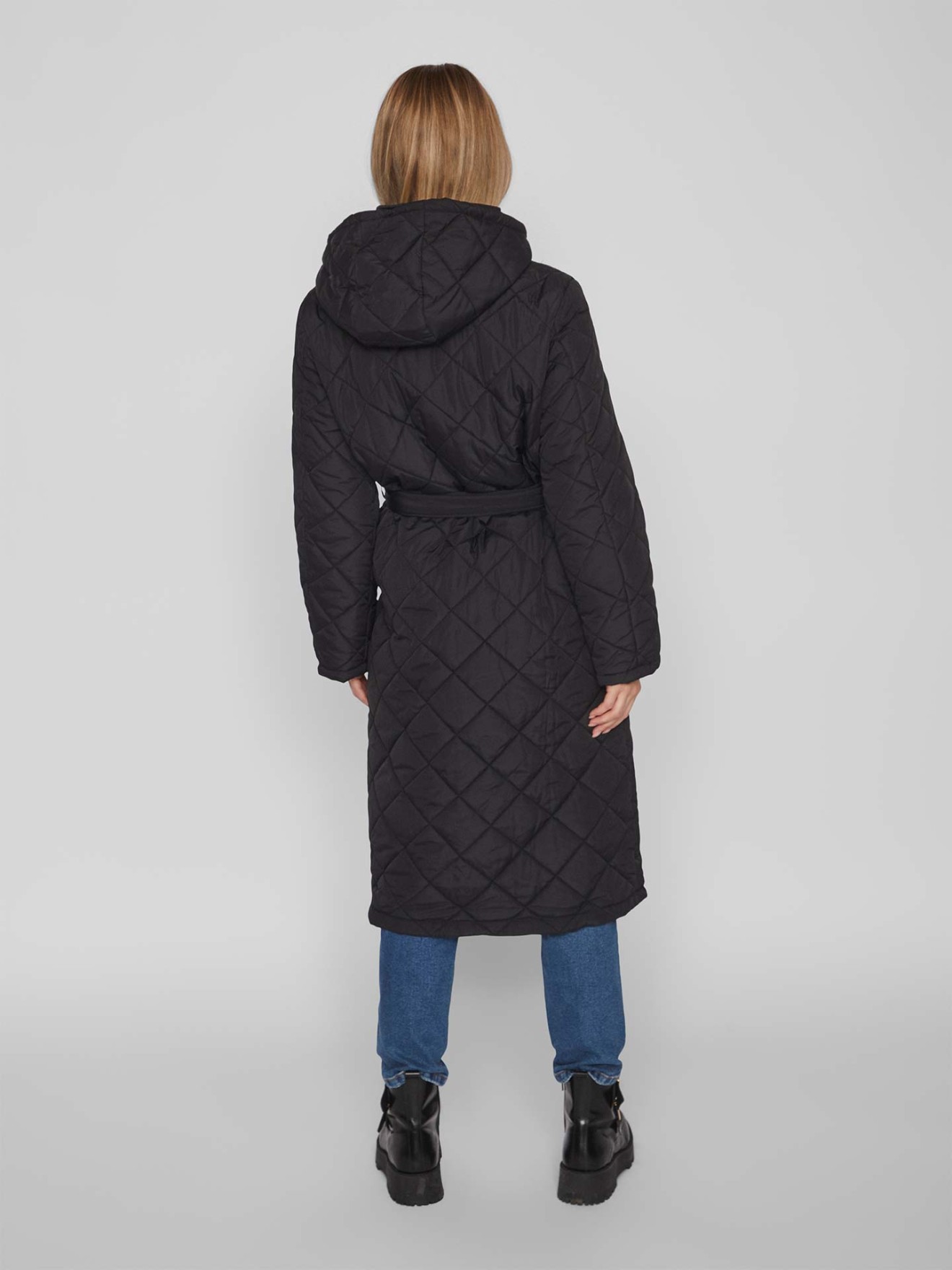 Parka Acolchoada Comprida com Cinto e Capuz