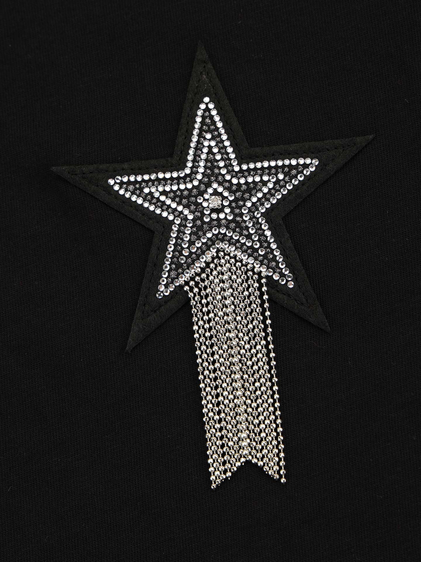 T-Shirt com Detalhe em Strass