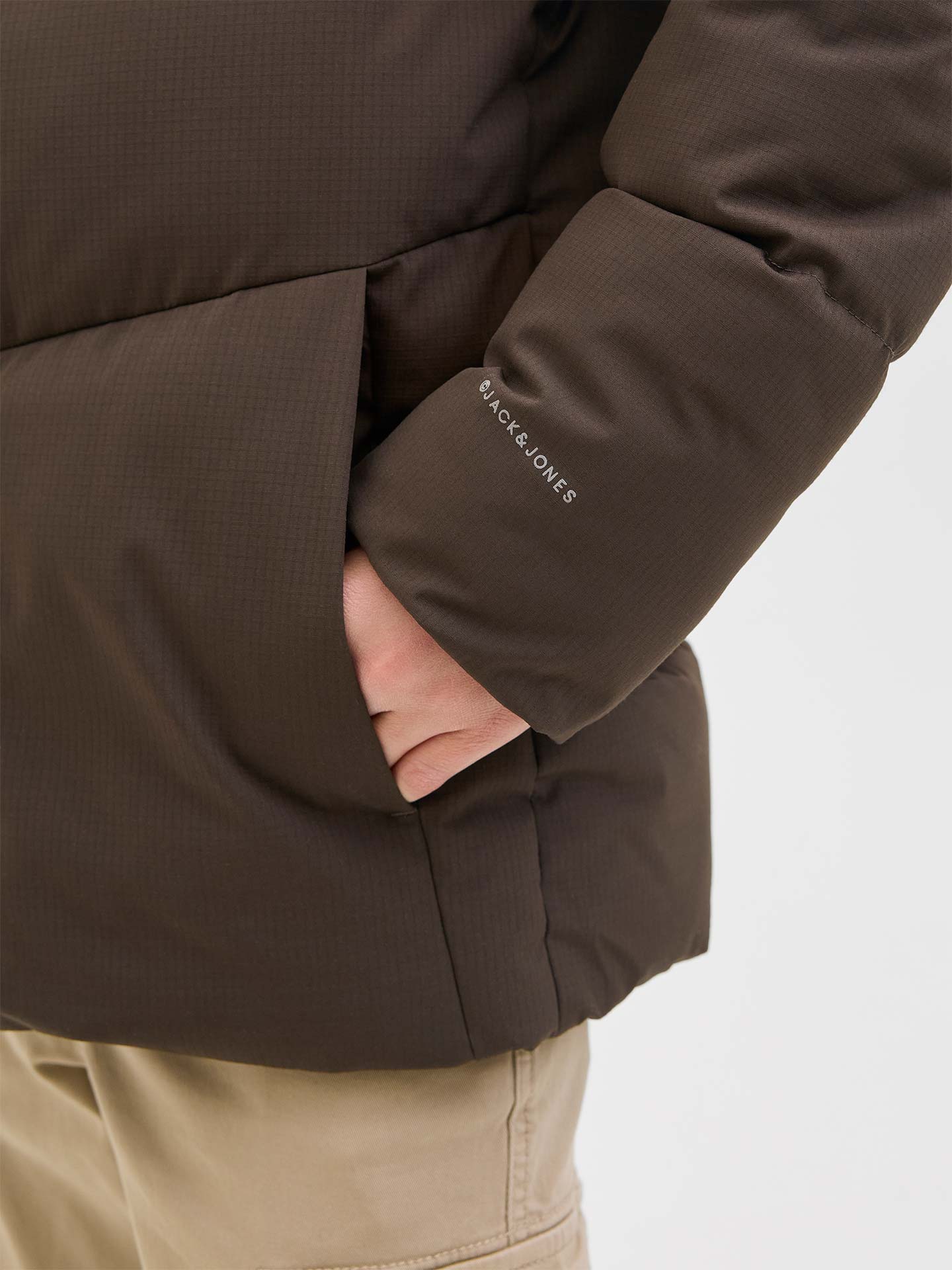 Blusão Acolchoado com Capuz